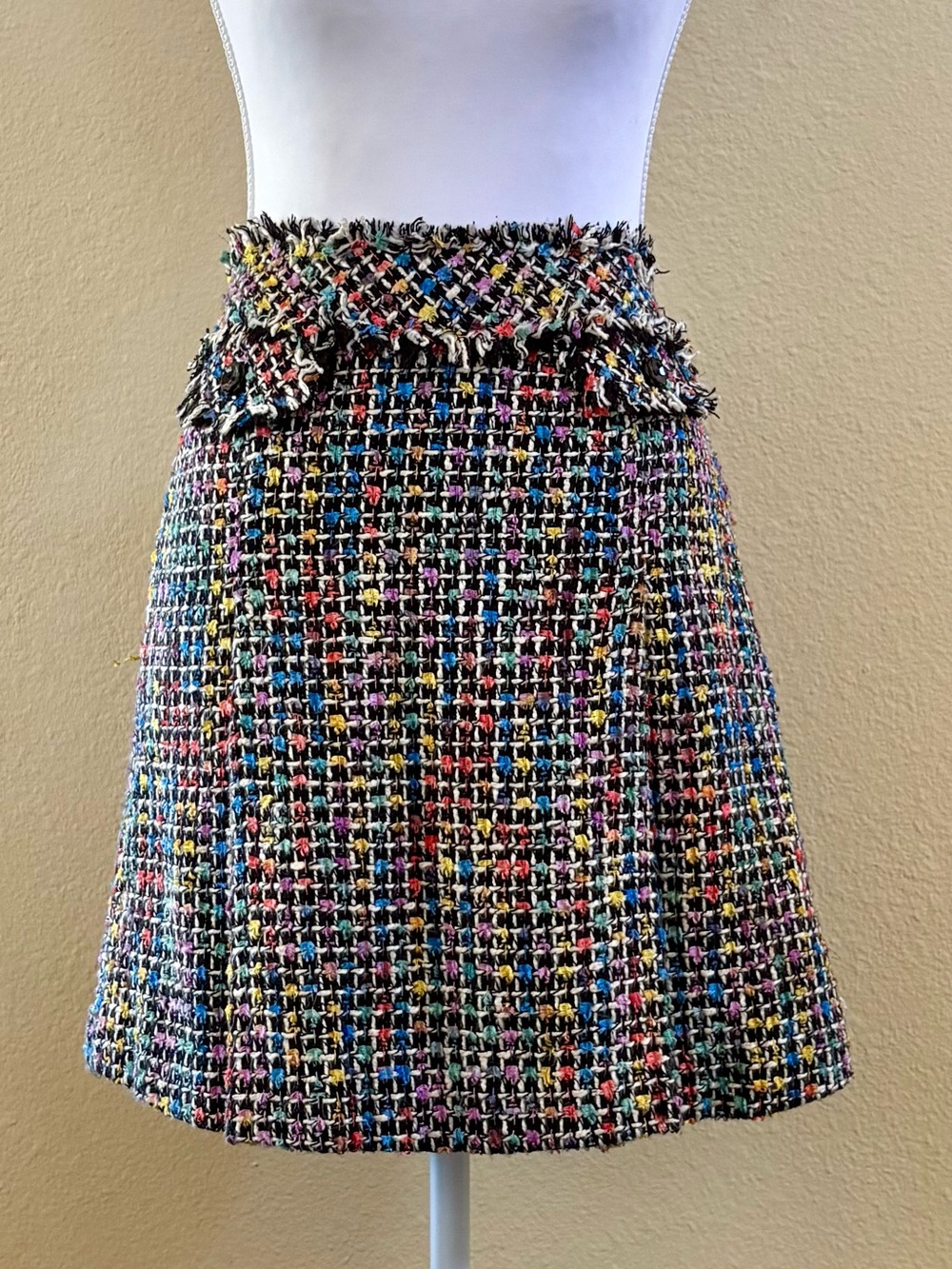 Trina Turk 4 Multicolor Black Tweed Mini Skirt Faux Pockets Lined With Lace Slip